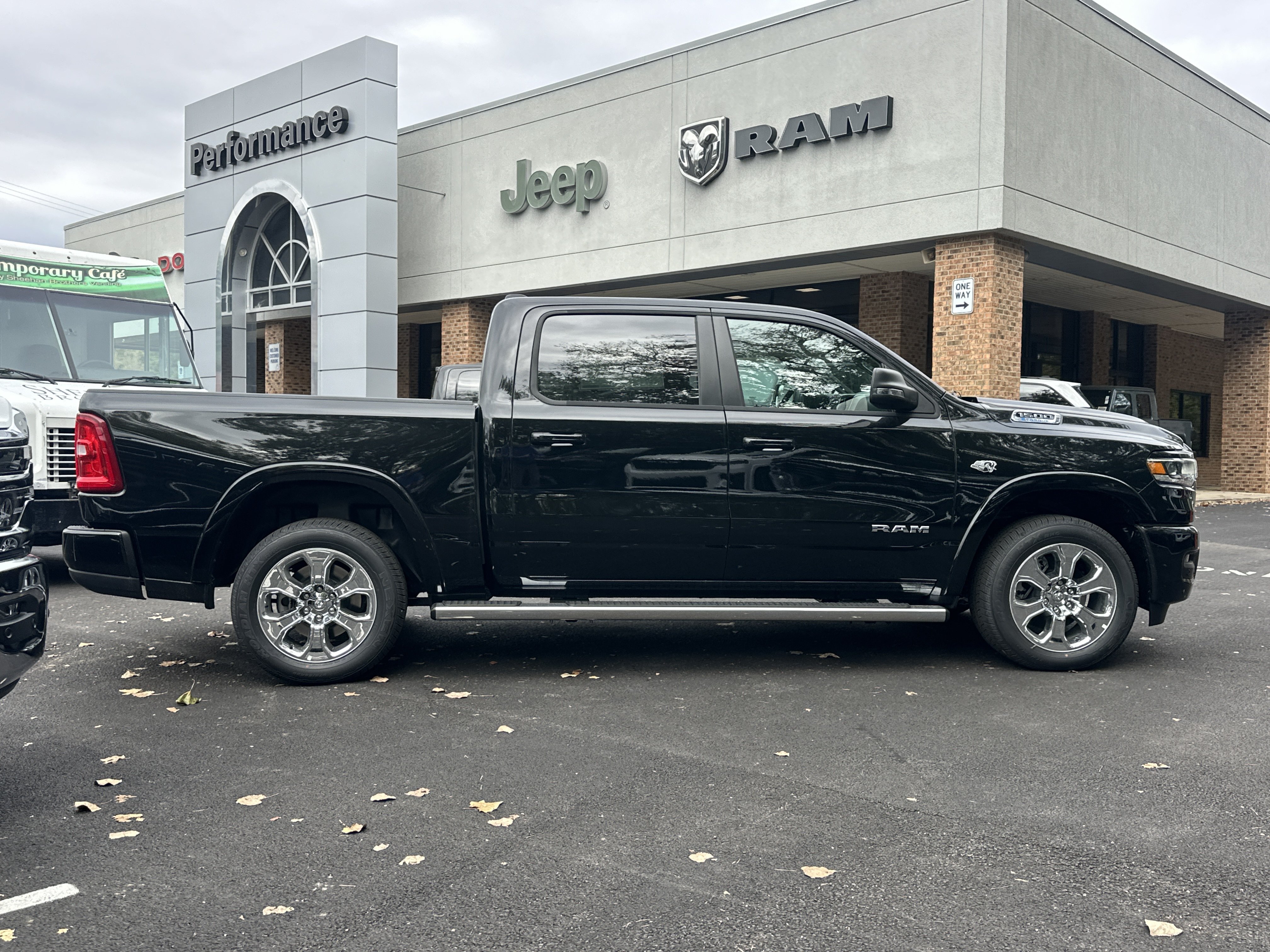 New 2026 RAM 1500 Big Horn AWD/4WD image 15