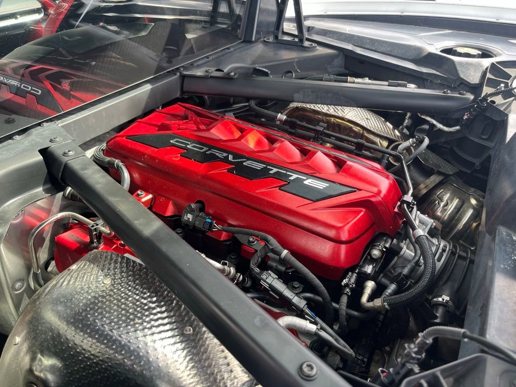 Used 2021 Chevrolet Corvette Stingray Preferred Cpe w/ Z51 Performance Package RWD image 8