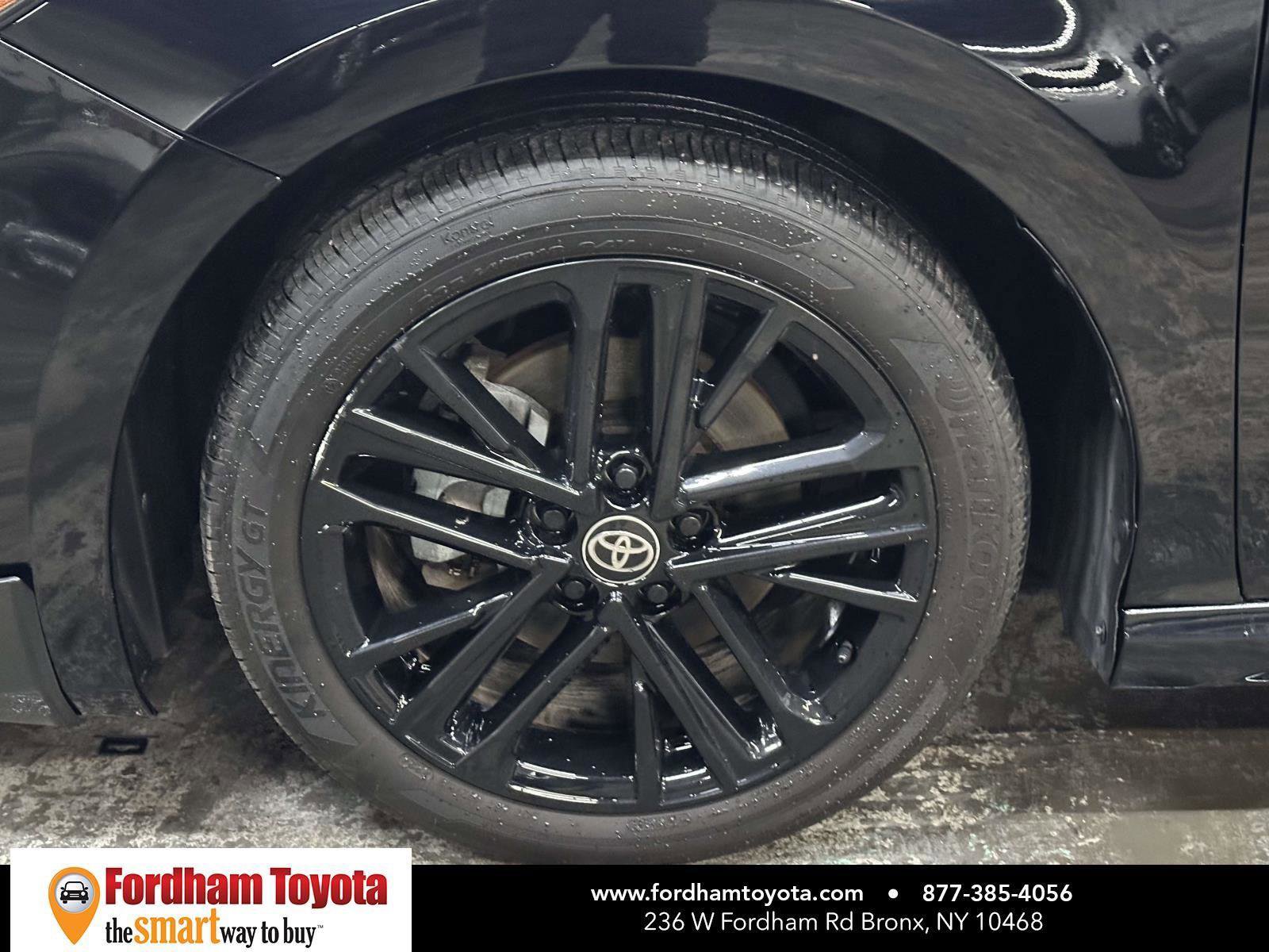 Used 2025 Toyota Camry SE image 10