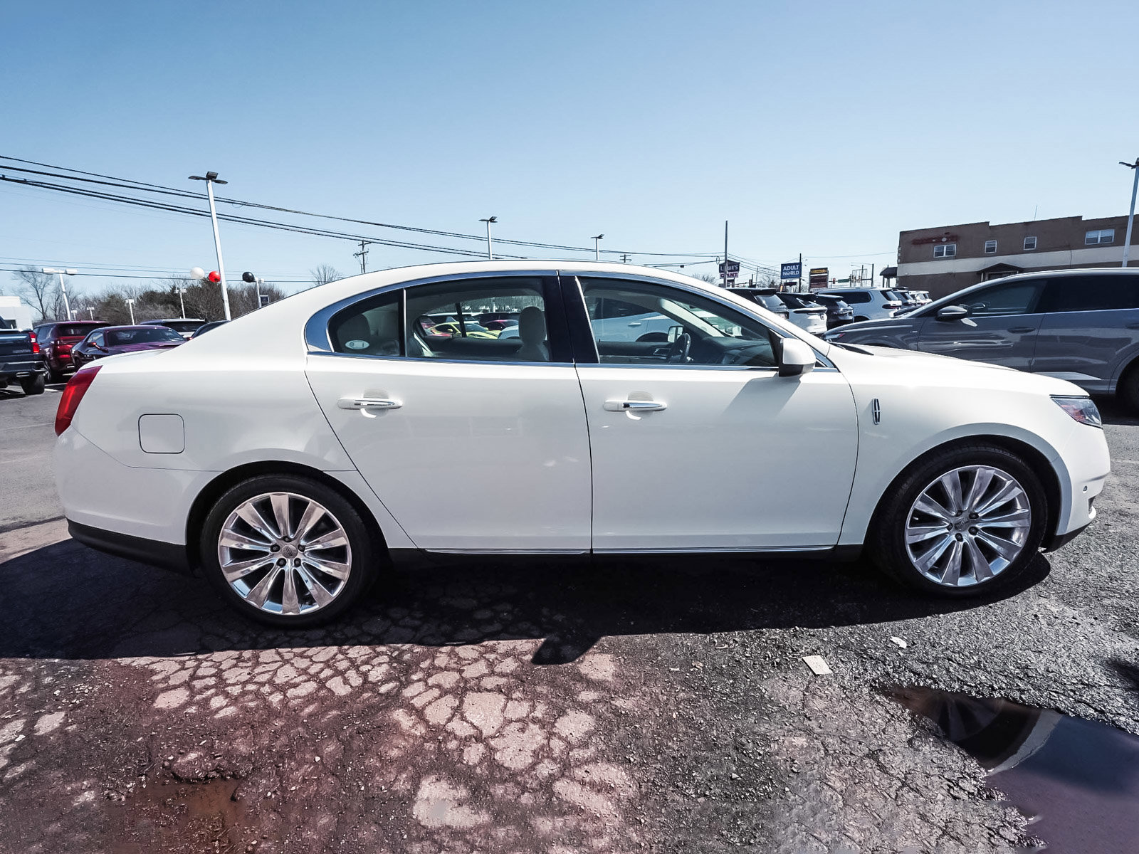 Used 2013 Lincoln MKS AWD image 52