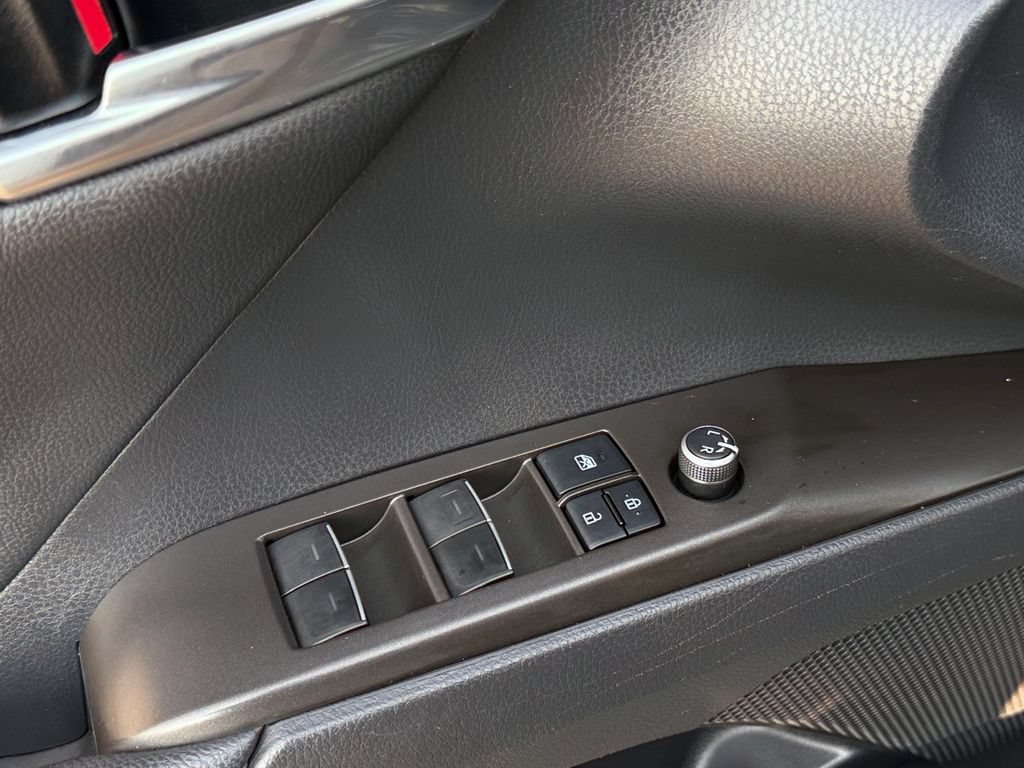 Used 2022 Toyota Camry XSE w/ Navigation Package FWD image 14