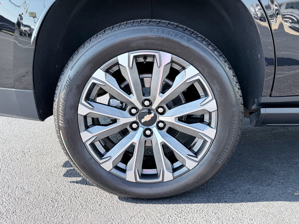 Used 2026 Chevrolet Tahoe High Country RWD image 39