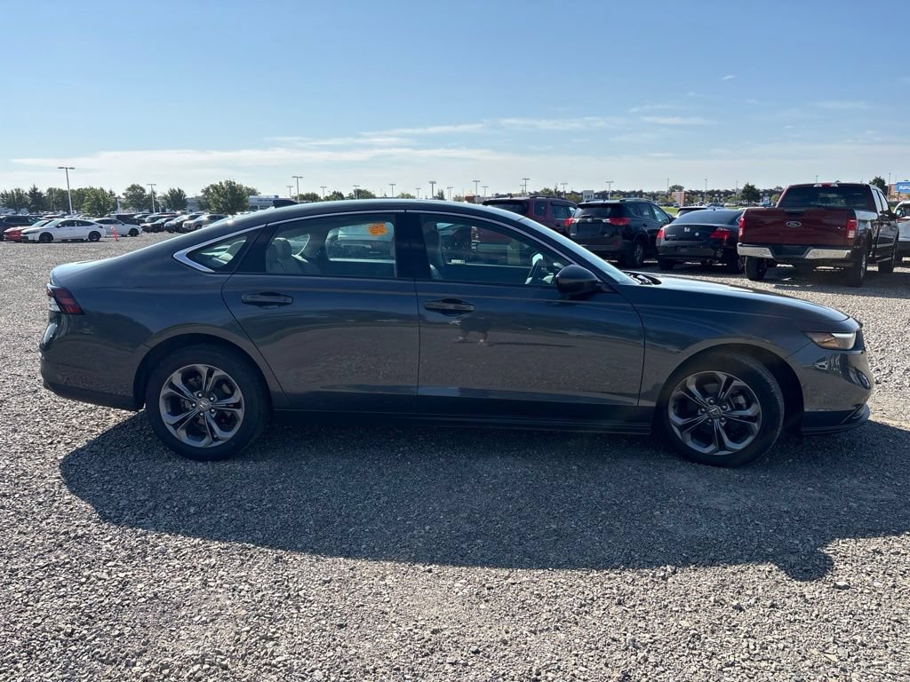 Used 2024 Honda Accord EX image 12