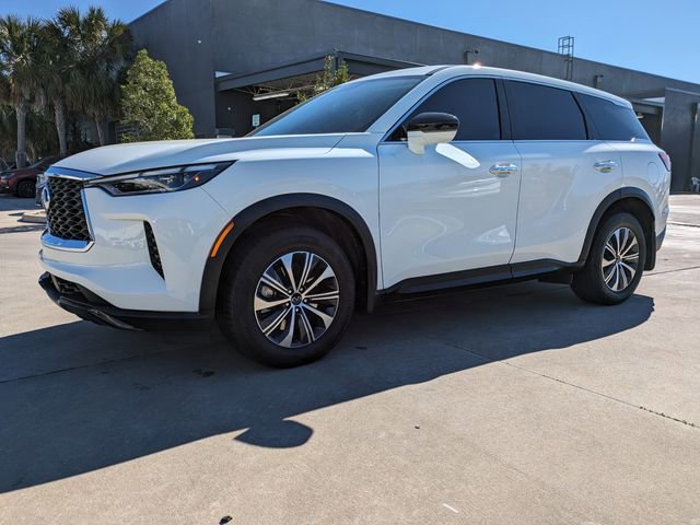 Used 2025 INFINITI QX60 Pure image 10