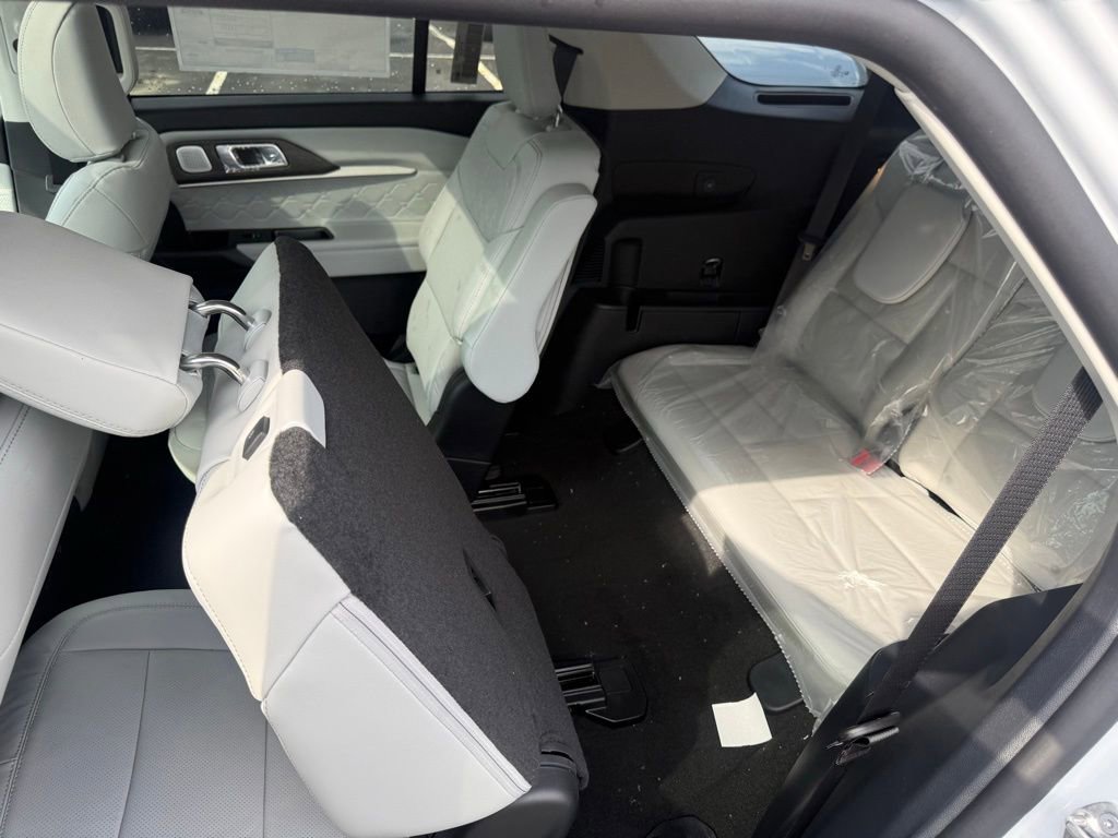 New 2026 Ford Explorer Platinum AWD/4WD image 33