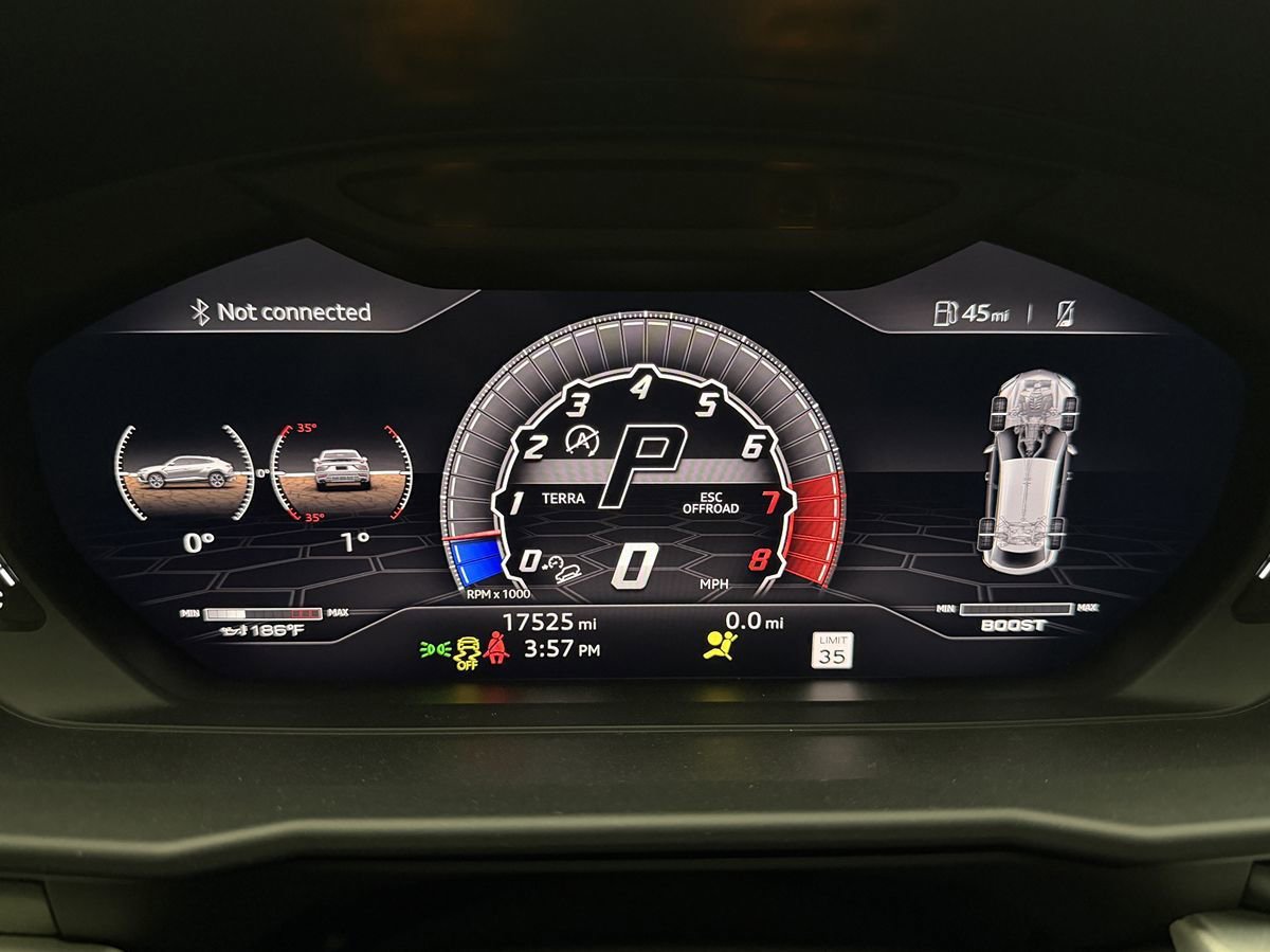 Used 2021 Lamborghini Urus AWD/4WD image 20
