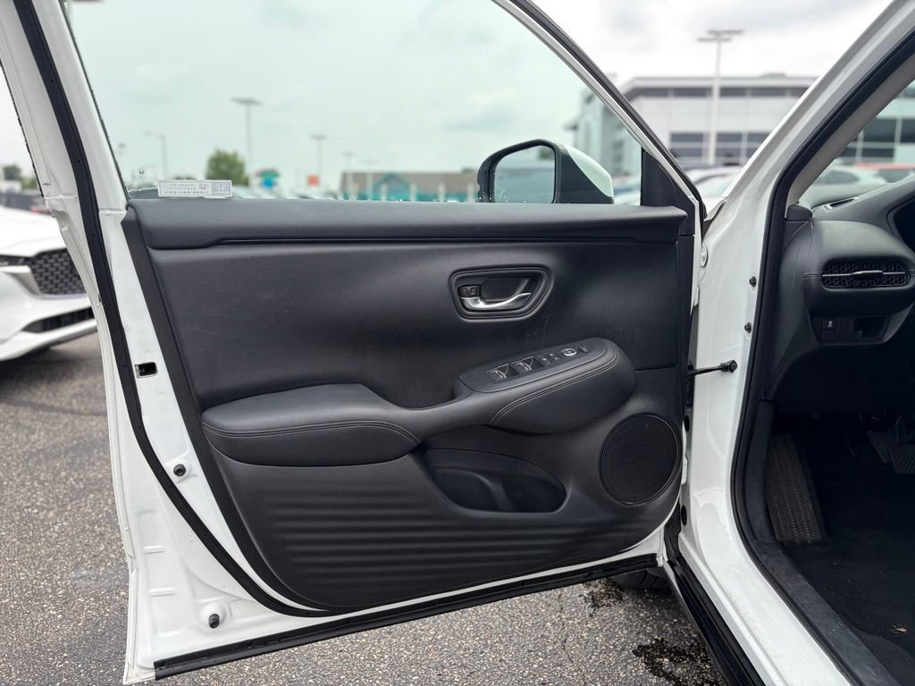 Certified 2023 Honda HR-V EX-L image 15