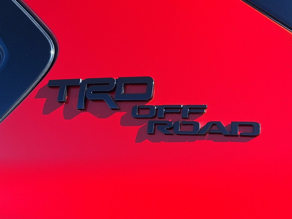 Used 2025 Toyota Sequoia Platinum w/ TRD Off-Road Package AWD/4WD image 37