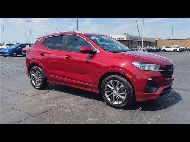 Certified 2021 Buick Encore GX Select w/ Sport Touring Package FWD image 2