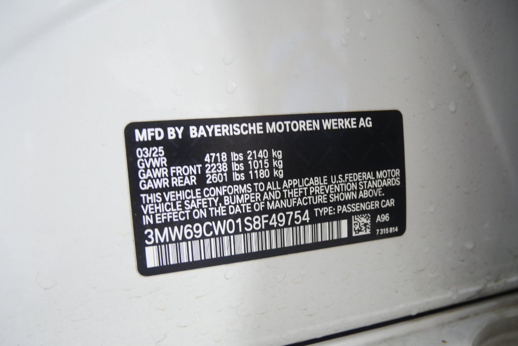 Certified 2025 BMW 330i Sedan RWD image 27