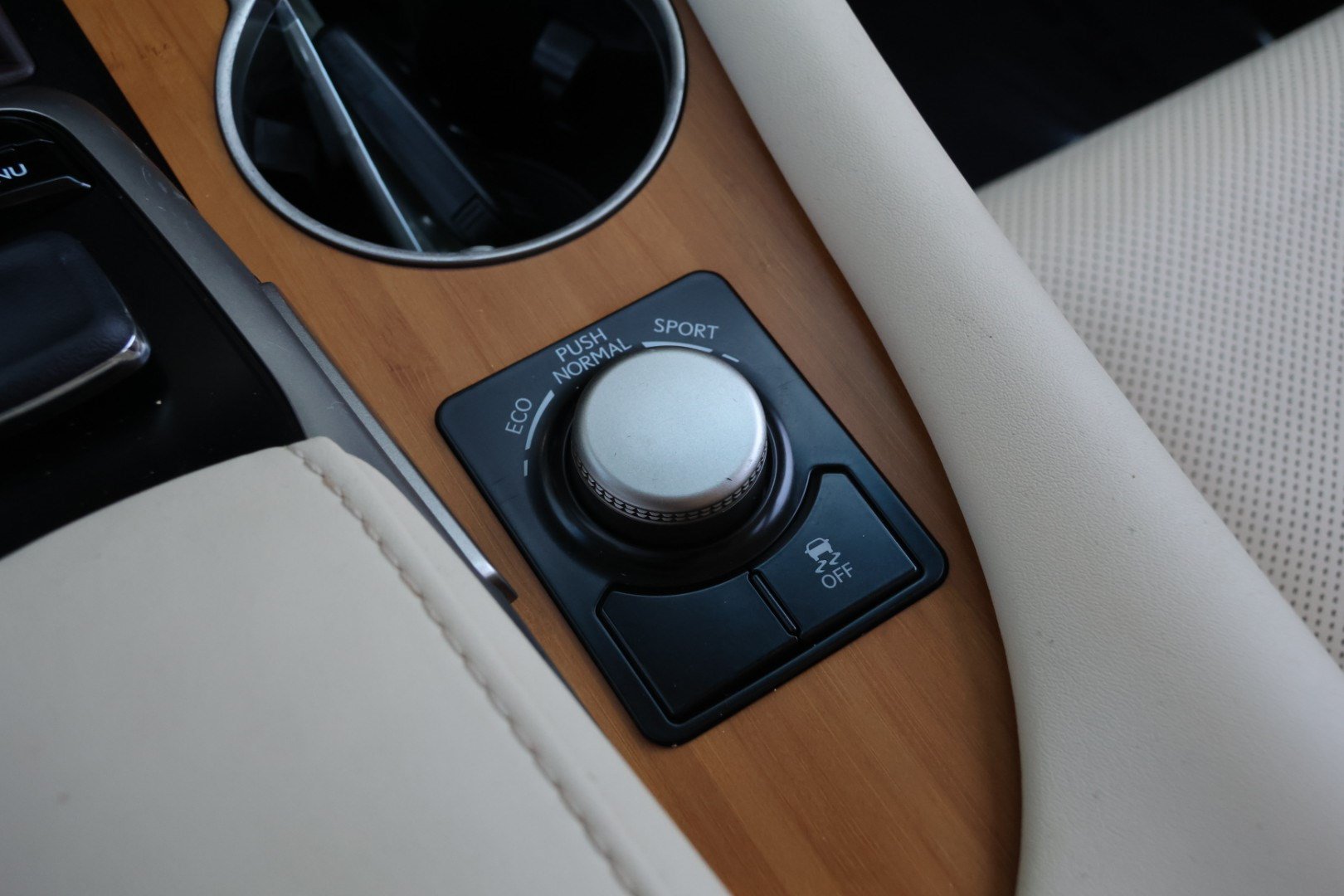 Used 2019 Lexus RX 350 FWD w/ Navigation Package image 27