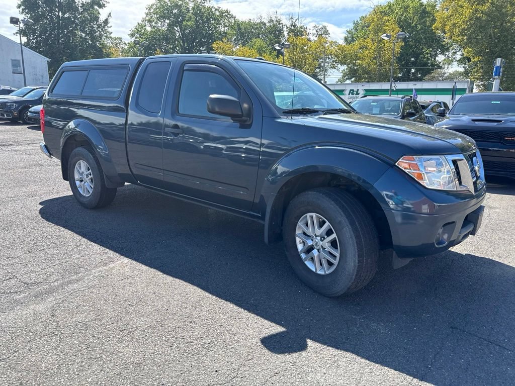 Used 2017 Nissan Frontier SV AWD/4WD image 3