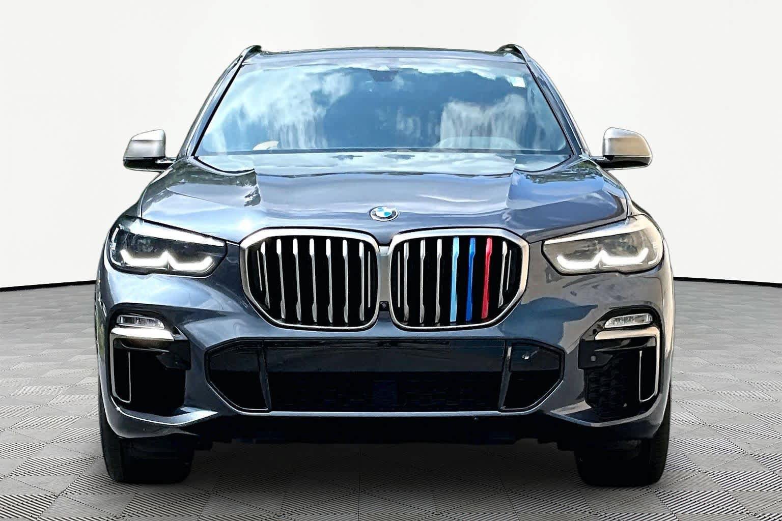 Used 2021 BMW X5 M50i w/ Premium Package AWD/4WD image 4