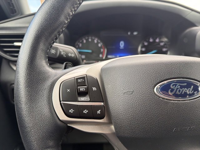 Used 2021 Ford Explorer XLT w/ Class III Trailer Tow Package AWD/4WD image 39