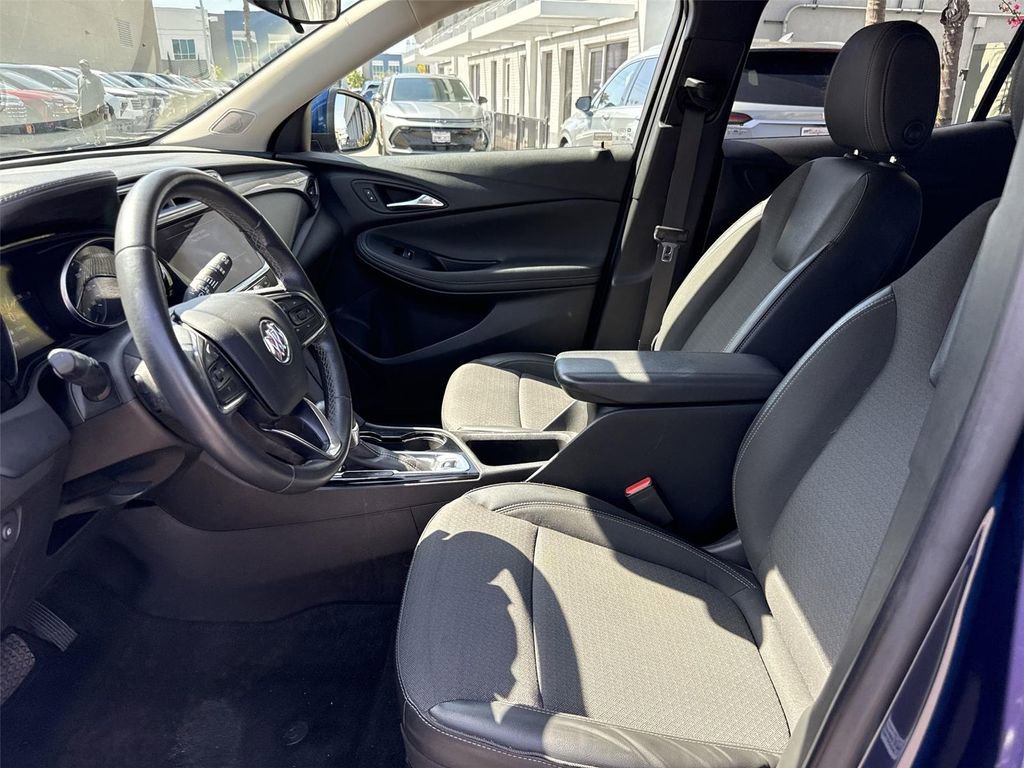 Used 2023 Buick Encore GX Select w/ Safety Package II FWD image 17
