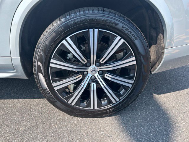 Used 2024 Volvo XC90 B5 Core w/ Protection Package Premier AWD/4WD image 9