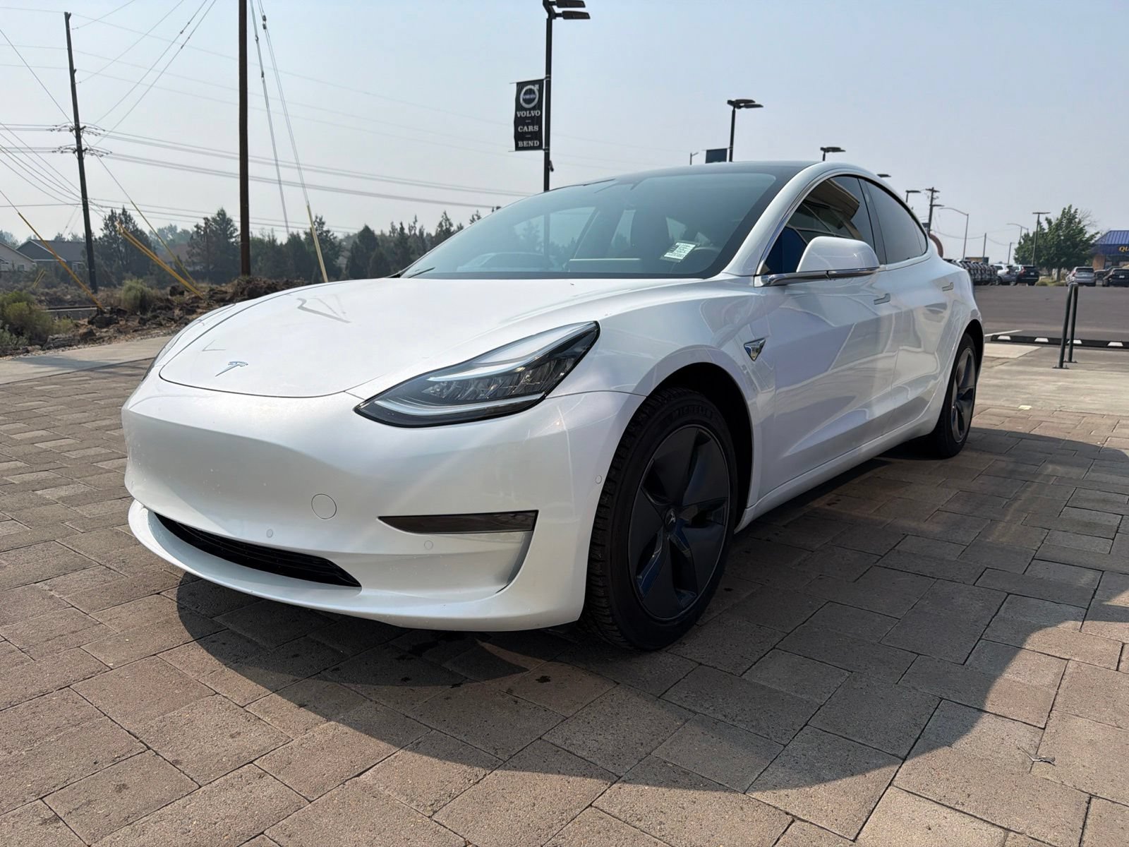 Used 2020 Tesla Model 3 Standard Range Plus RWD image 4