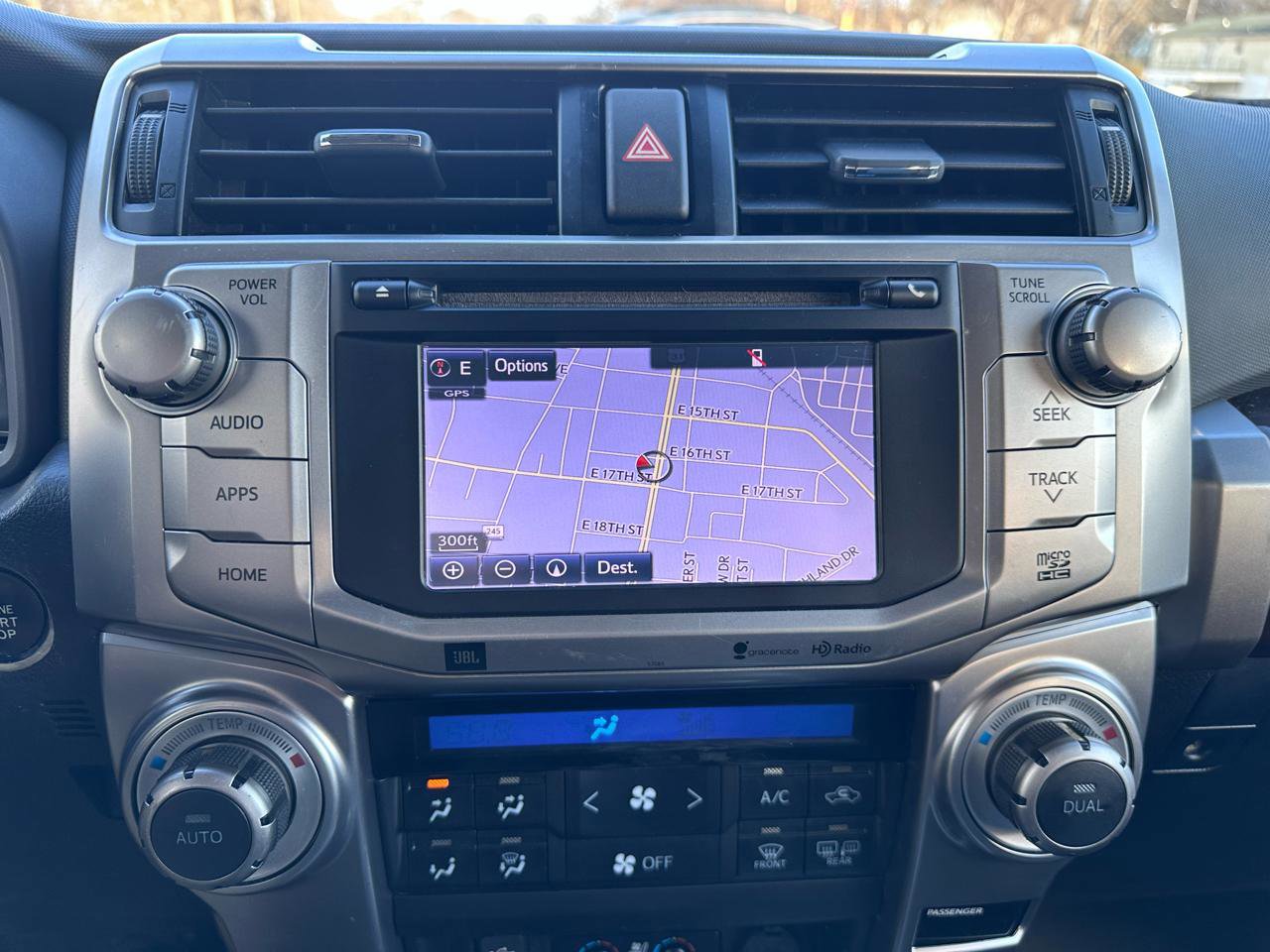 Used 2015 Toyota 4Runner Limited image 23