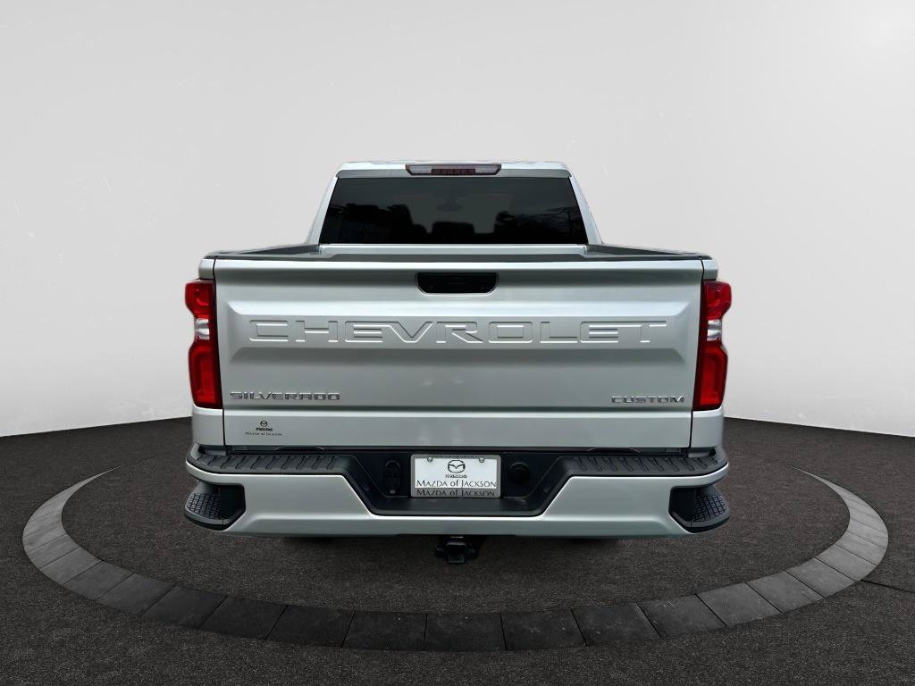 Used 2022 Chevrolet Silverado 1500 Custom w/ Safety Confidence Package RWD image 4