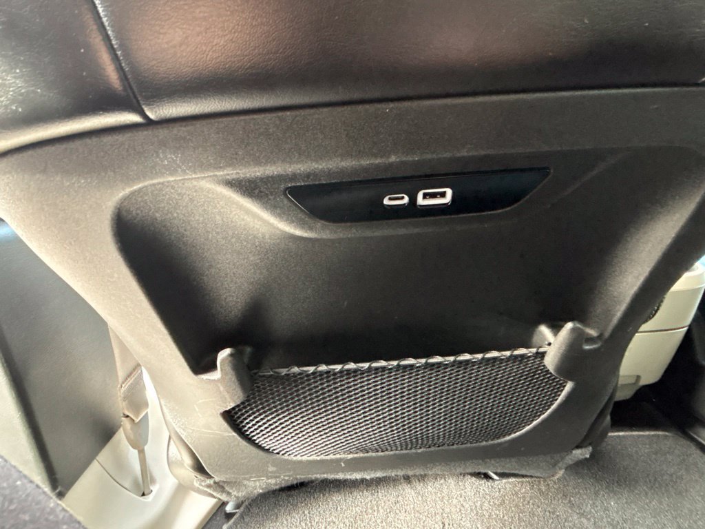 Used 2024 Chrysler Pacifica Limited FWD image 44