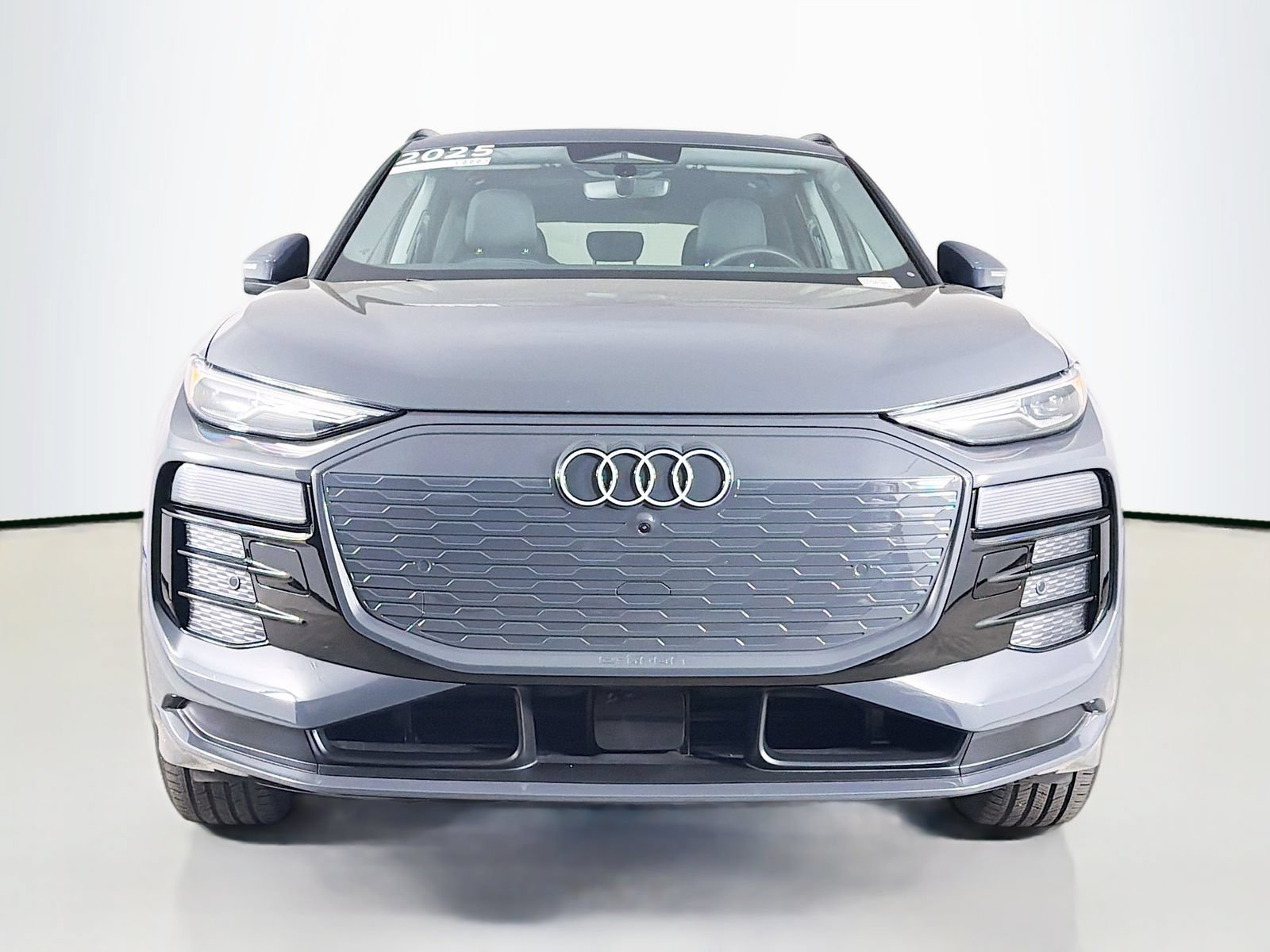Certified 2025 Audi Q6 e-tron Premium w/ Convenience Package AWD/4WD image 2