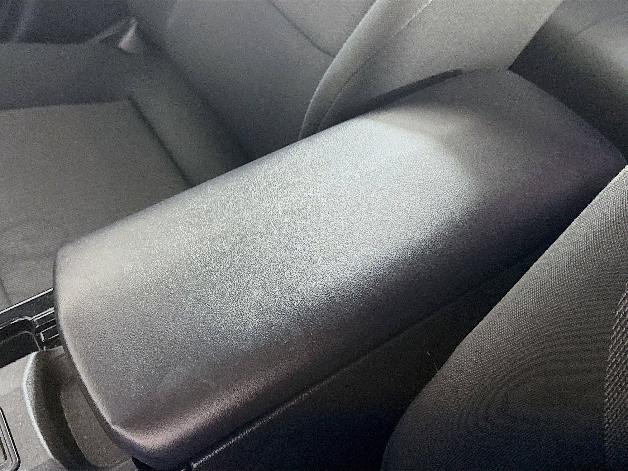 Used 2023 Toyota Prius LE image 18