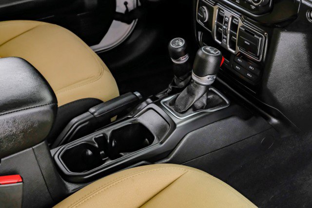 Used 2021 Jeep Wrangler Unlimited Sport AWD/4WD image 26
