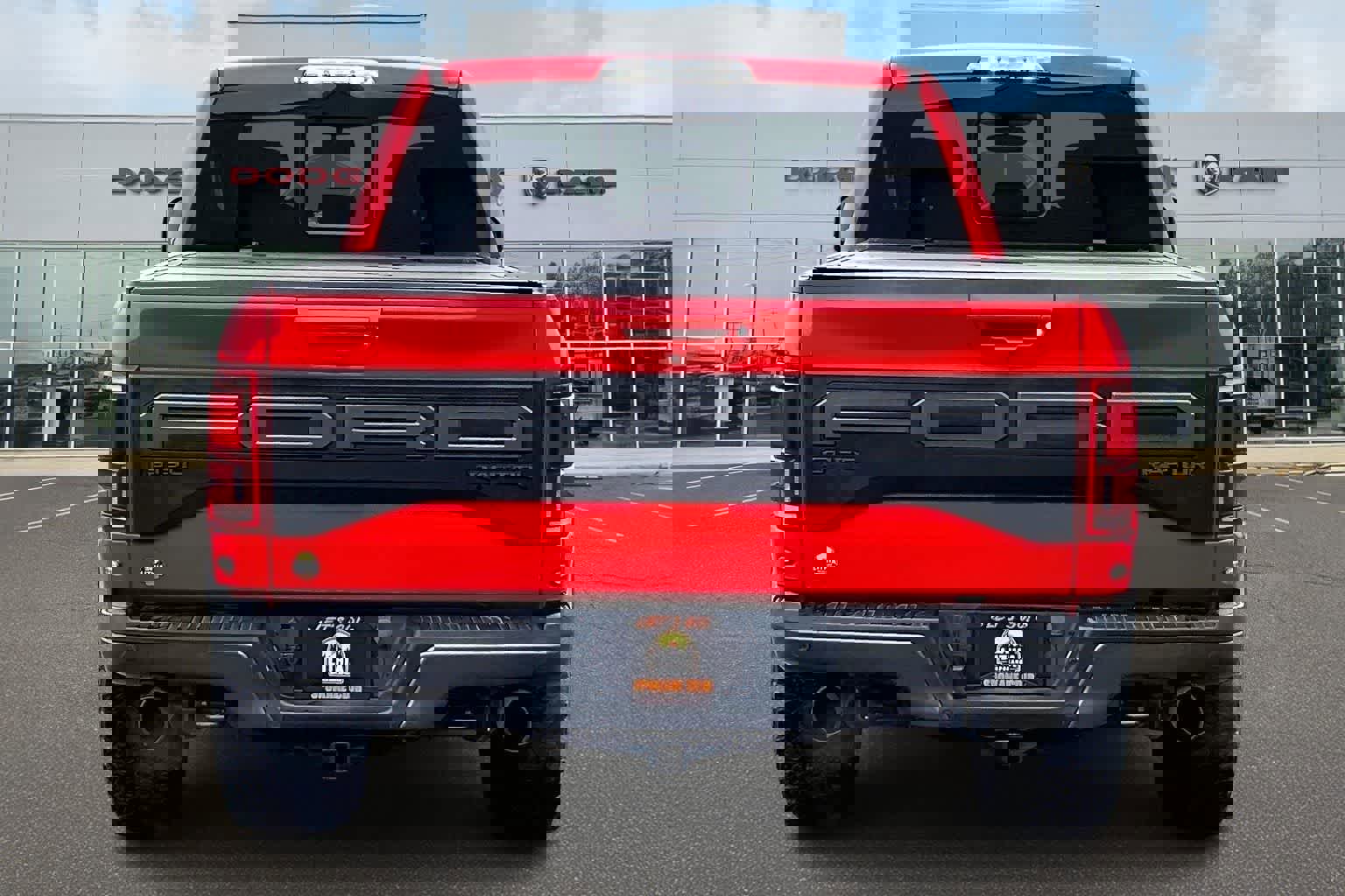 Used 2019 Ford F150 Raptor w/ Equipment Group 802A Luxury image 5