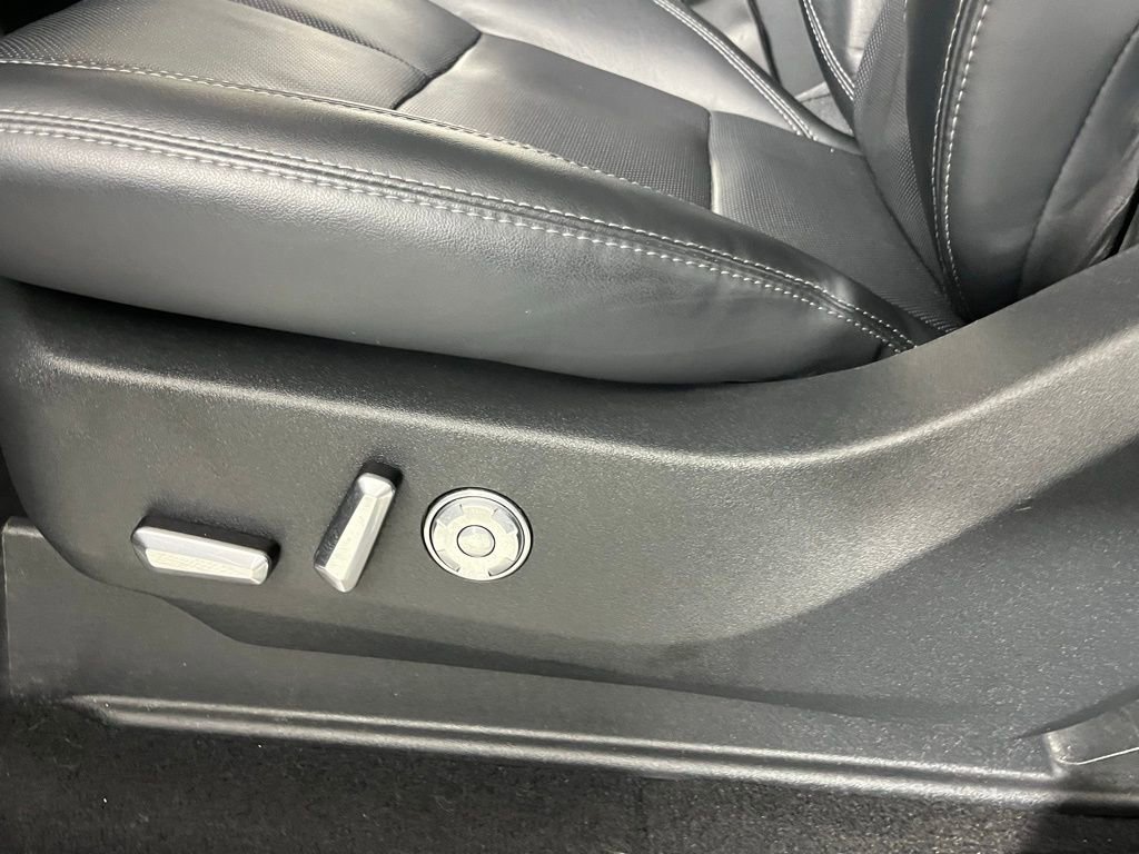 Used 2025 Lincoln Navigator L Reserve image 25