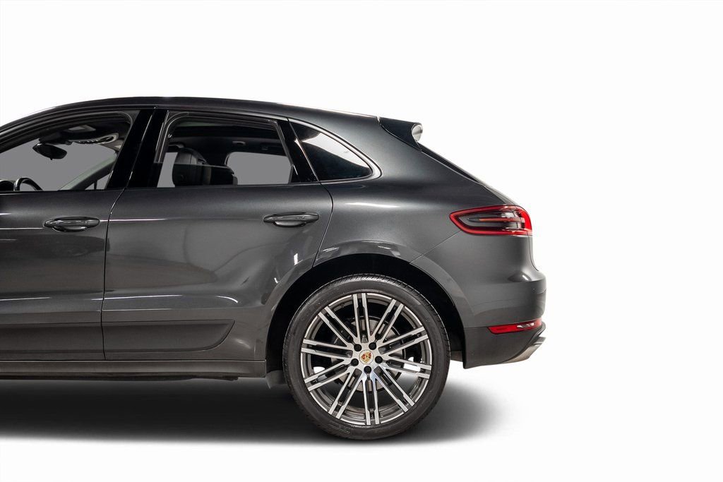 Used 2017 Porsche Macan image 18