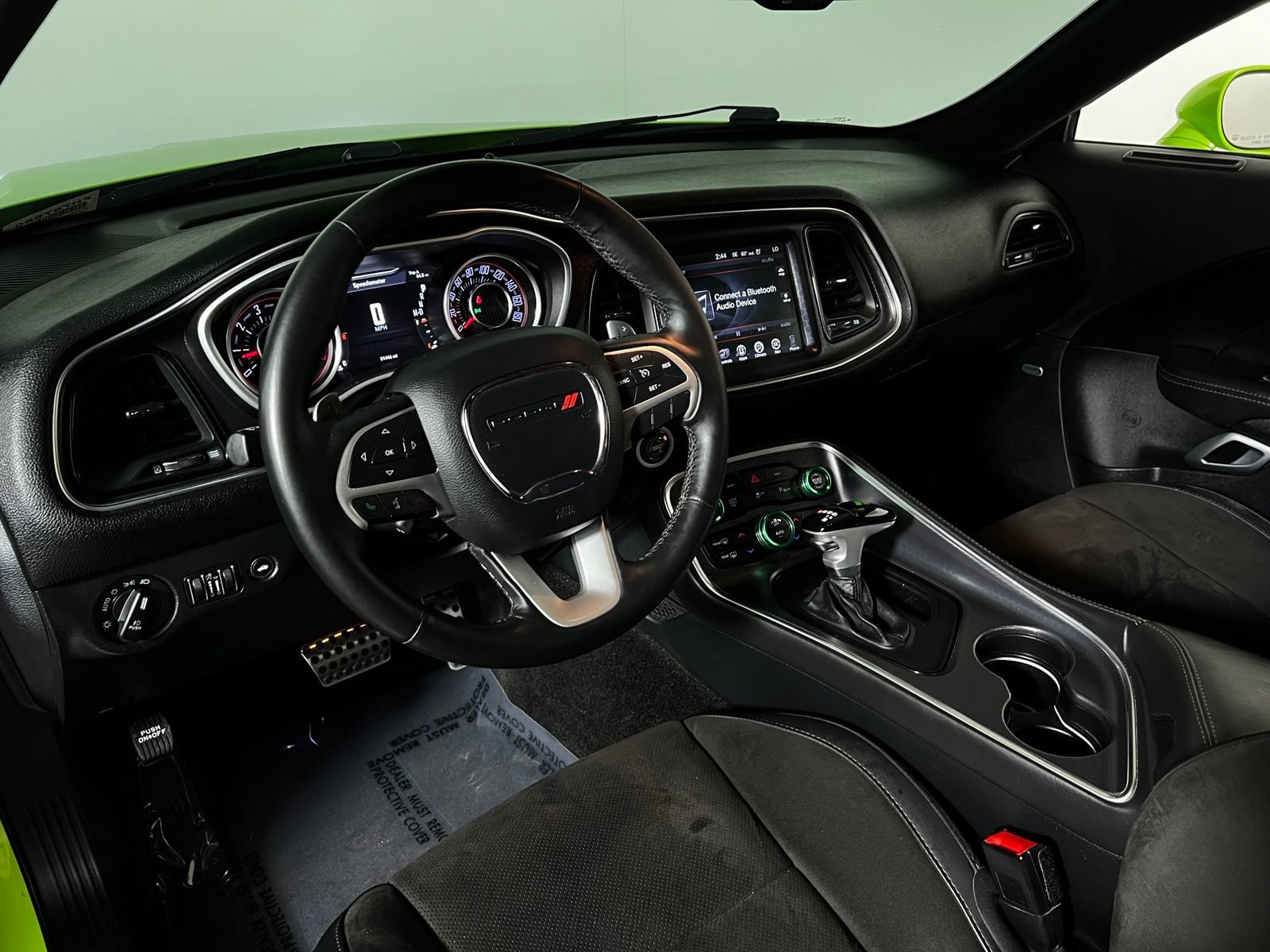 Used 2015 Dodge Challenger R/T Scat Pack w/ Leather Interior Group RWD image 12
