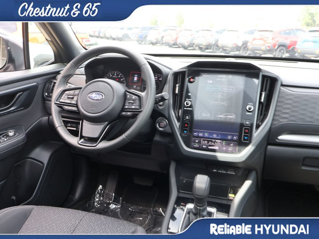 Used 2025 Subaru Forester Premium AWD/4WD image 14