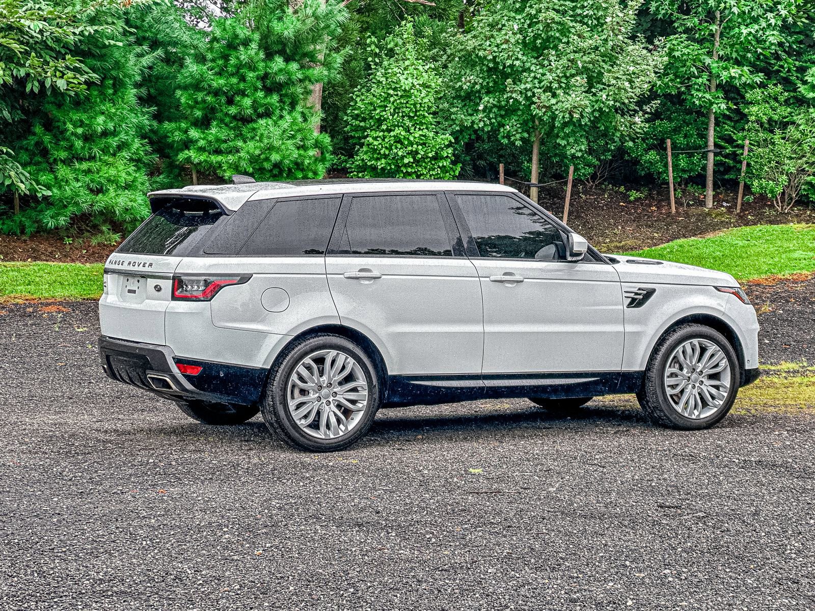Used 2019 Land Rover Range Rover Sport HSE image 9