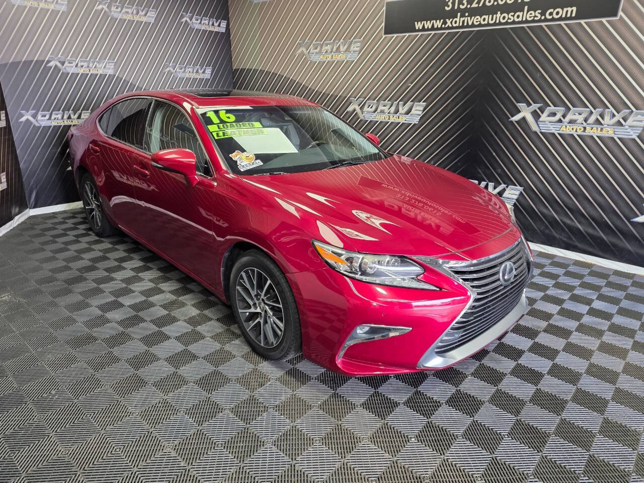 Used 2016 Lexus ES 350 w/ Luxury Package w/Wood Trim FWD image 7