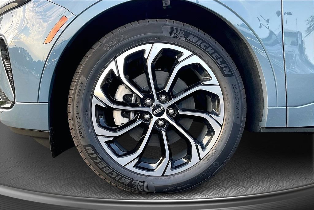 New 2026 Lincoln Nautilus Reserve AWD/4WD image 13