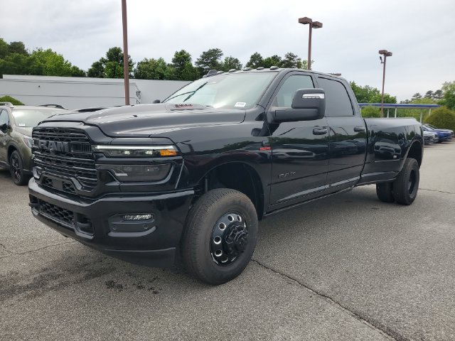 New 2026 RAM 3500 Laramie AWD/4WD image 3