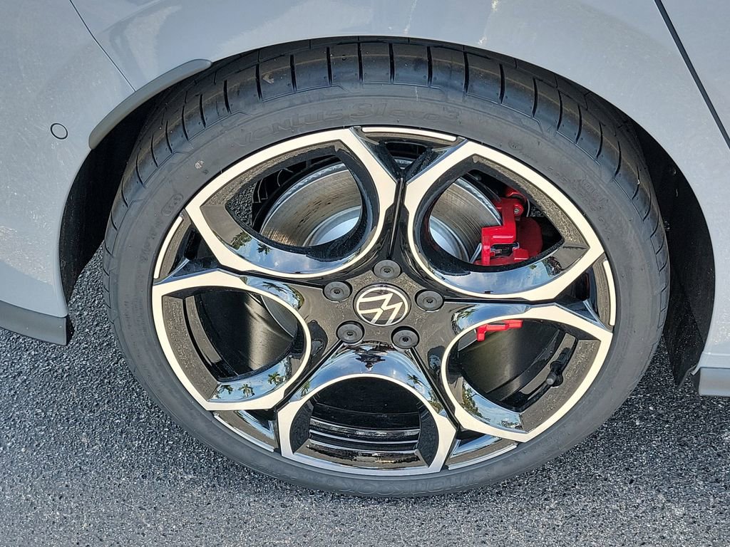 New 2026 Volkswagen GTI Autobahn image 5