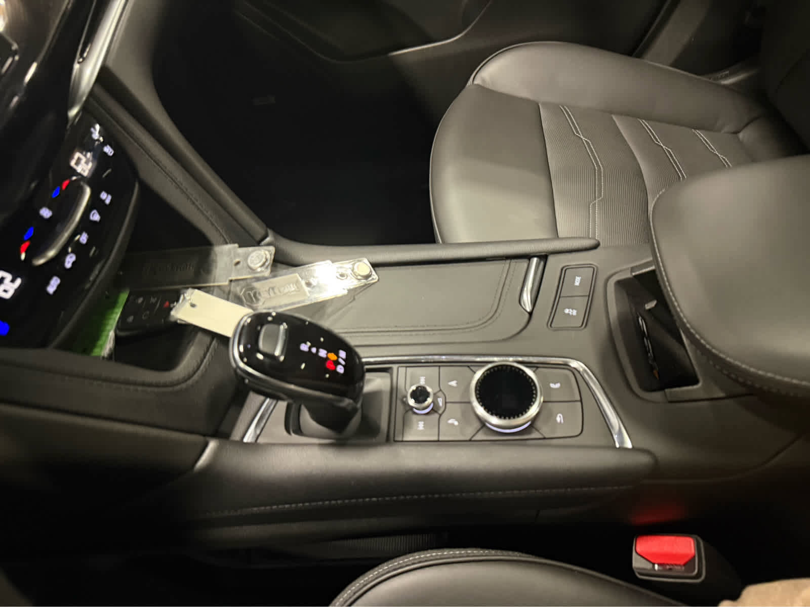 Used 2024 Cadillac XT6 Premium Luxury w/ Platinum Package image 17