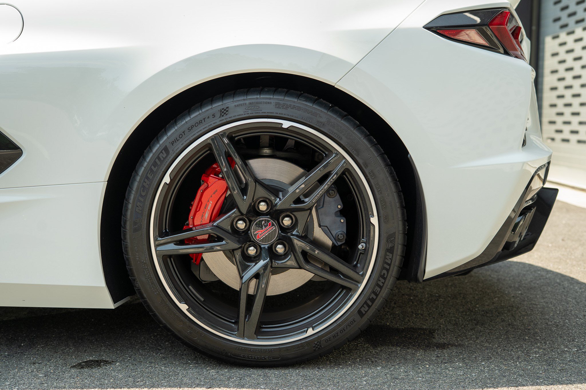 Used 2023 Chevrolet Corvette Stingray Premium Conv w/ Z51 Performance Package RWD image 24