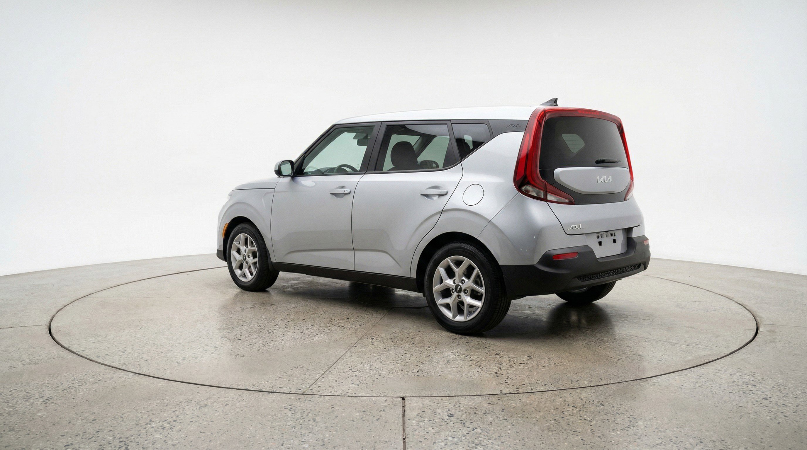 Used 2025 Kia Soul LX w/ LX Technology Package image 6