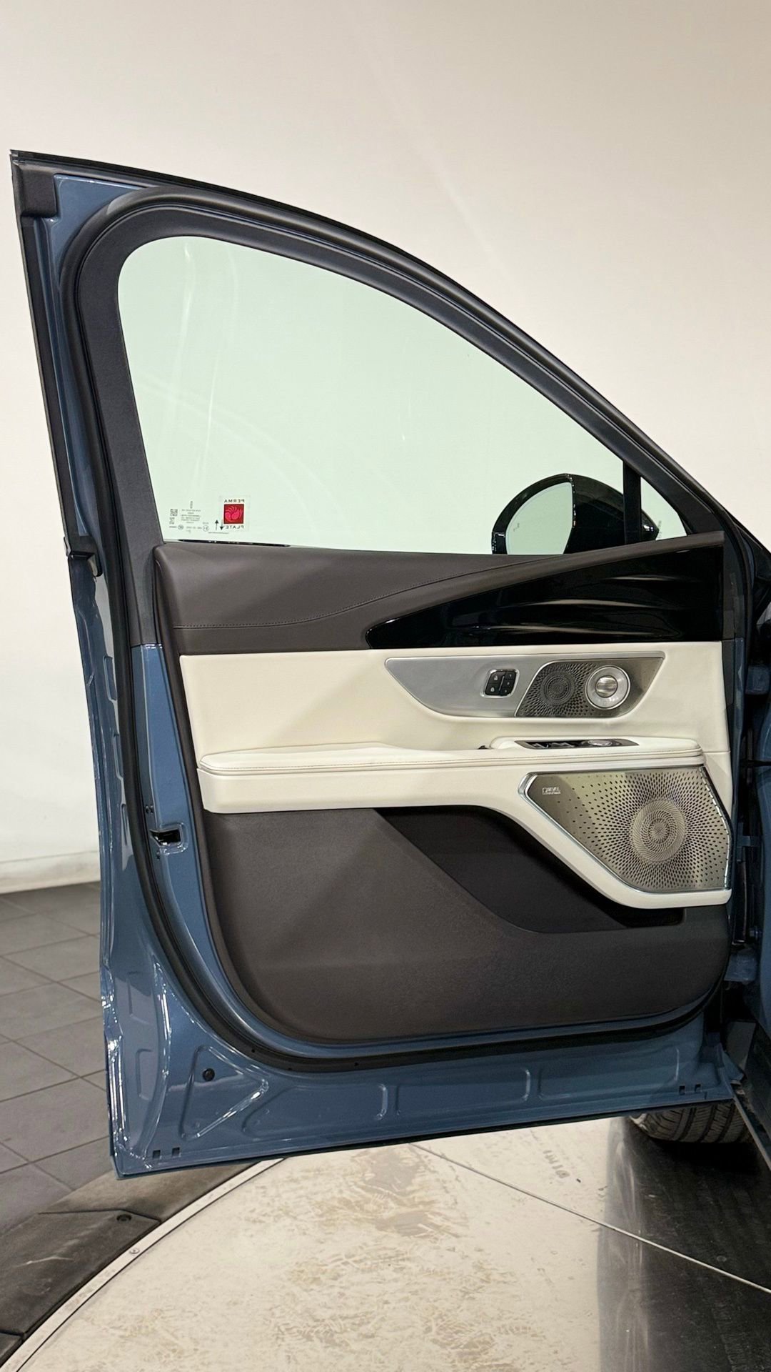 New 2026 Lincoln Nautilus Black Label AWD/4WD image 38