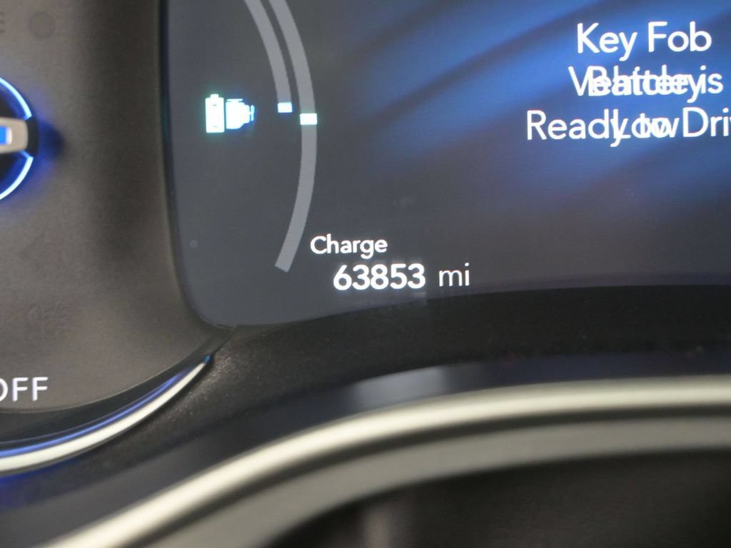 Used 2024 Chrysler Pacifica Limited FWD image 42