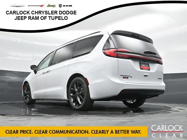 New 2026 Chrysler Pacifica Limited w/ Uconnect Theater Family Group FWD image 72
