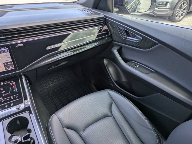 Used 2020 Audi Q8 Prestige w/ Prestige Package AWD/4WD image 17
