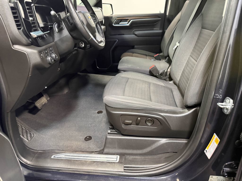 Used 2022 Chevrolet Silverado 1500 LT image 60