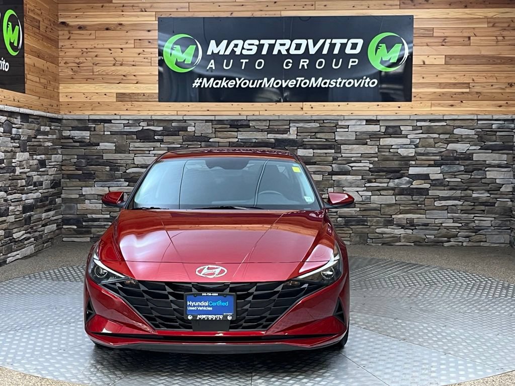 Used 2023 Hyundai Elantra SEL w/ Convenience Package FWD video 2