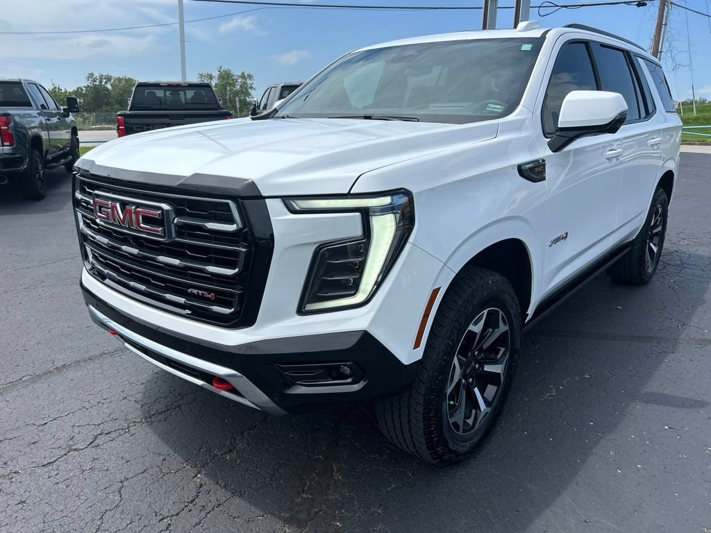 Used 2025 GMC Yukon AT4 w/ AT4 Premium Plus Package AWD/4WD image 9