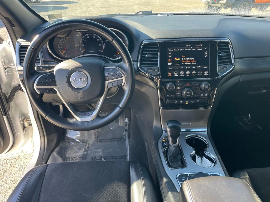 Used 2022 Jeep Grand Cherokee Laredo X image 4