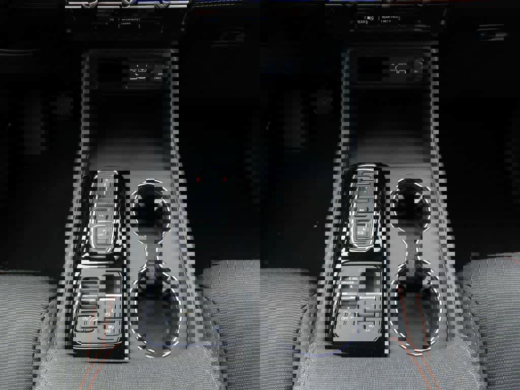 Certified 2025 Honda Pilot Sport image 24