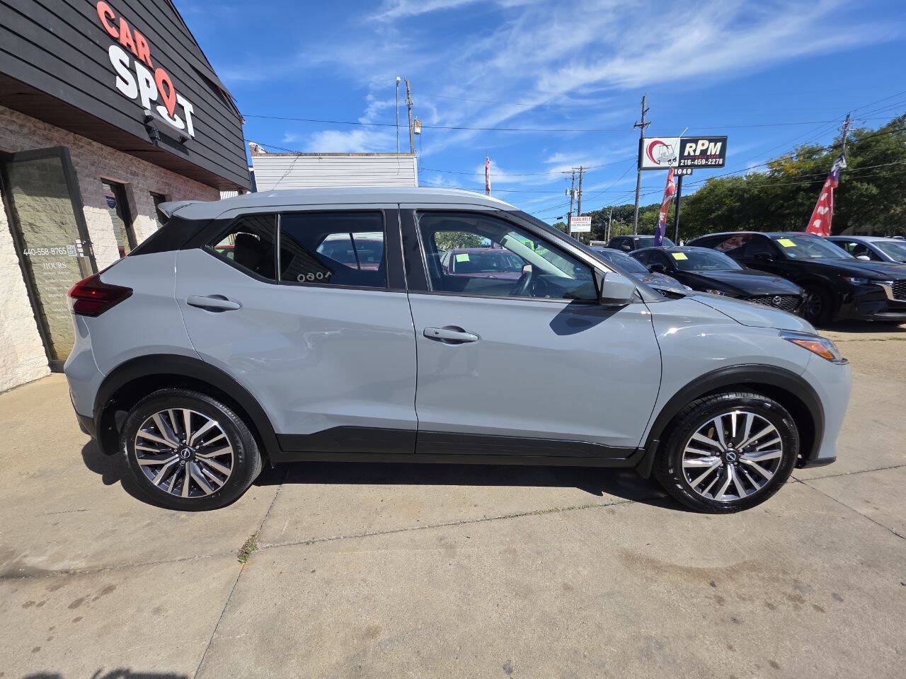 Used 2023 Nissan Kicks SV FWD image 8